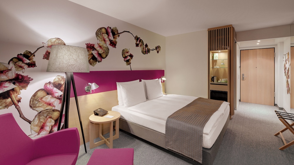 HOLIDAY INN FRANKFURT ALTE OPER 17/75