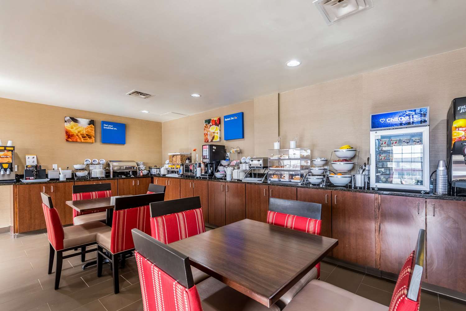 Comfort Inn and Suites Dayton North 16/24