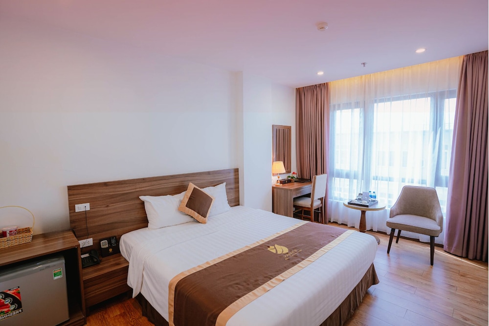 Rosarian Hotel 21/40