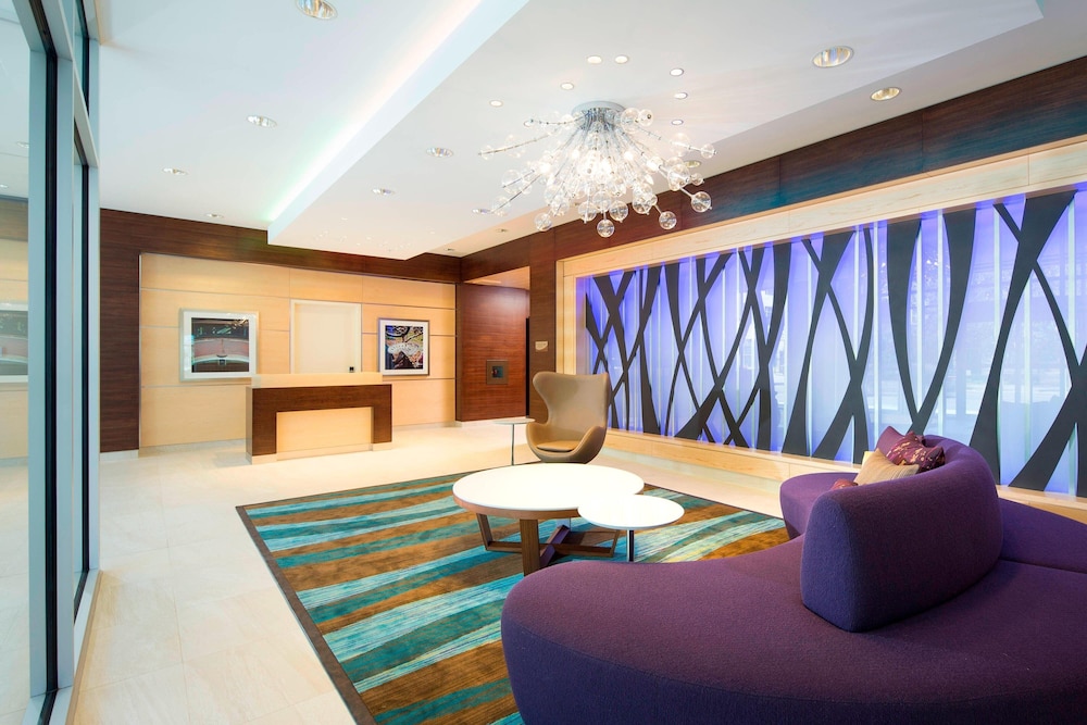 Fairfield Inn Suites Calgary Downtown 6/28