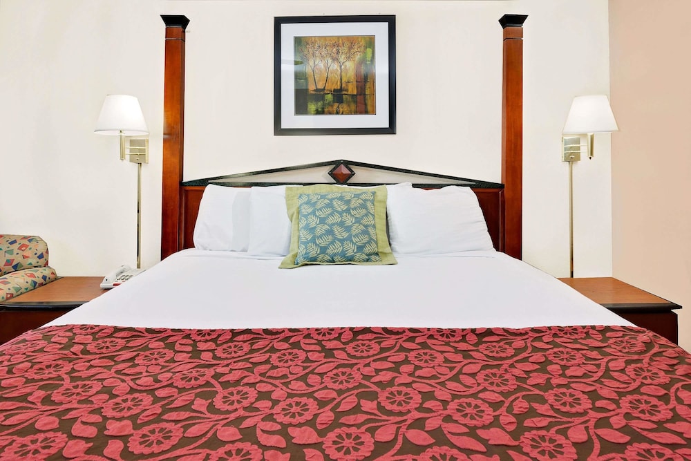 Days Inn by Wyndham Demopolis 16/61