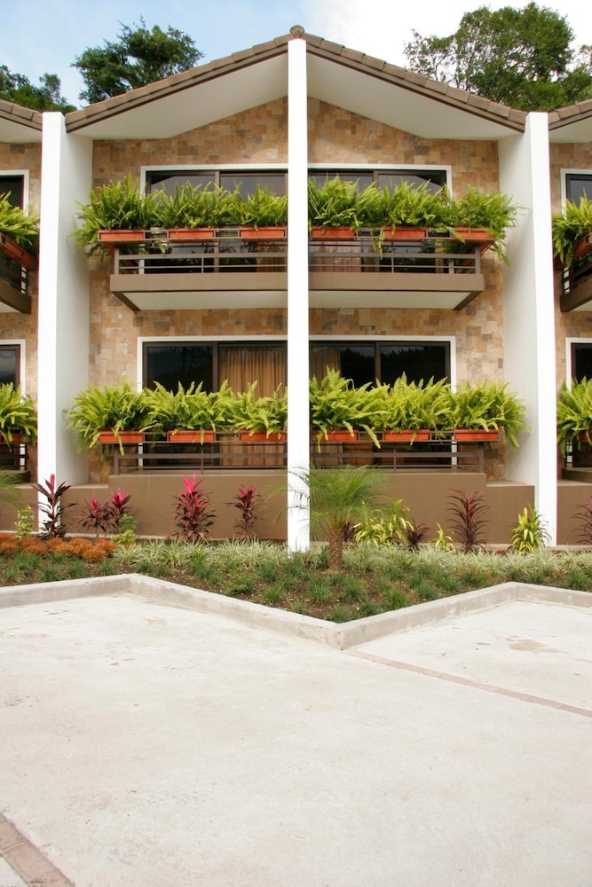 Hotel Ladera 1/50