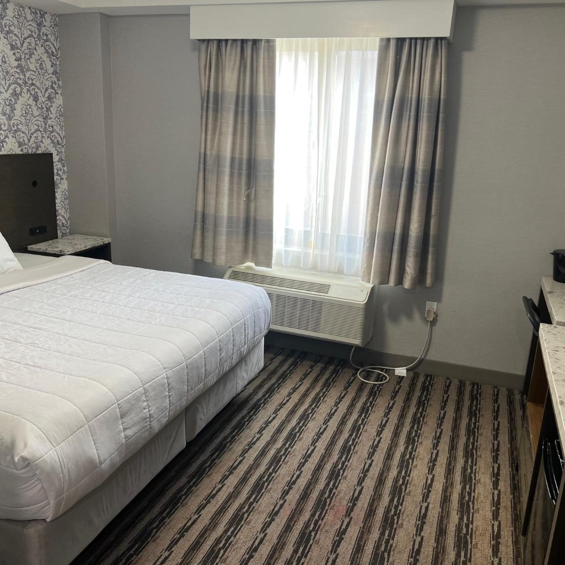 The Essence Hotel at JFK 6/16