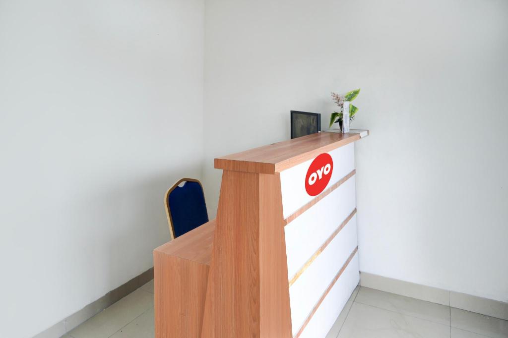 Hotel O Ilir Timur I Near Rsud Siti Fatimah Az-Zahra Formerly Lumendiva Suite 36/44