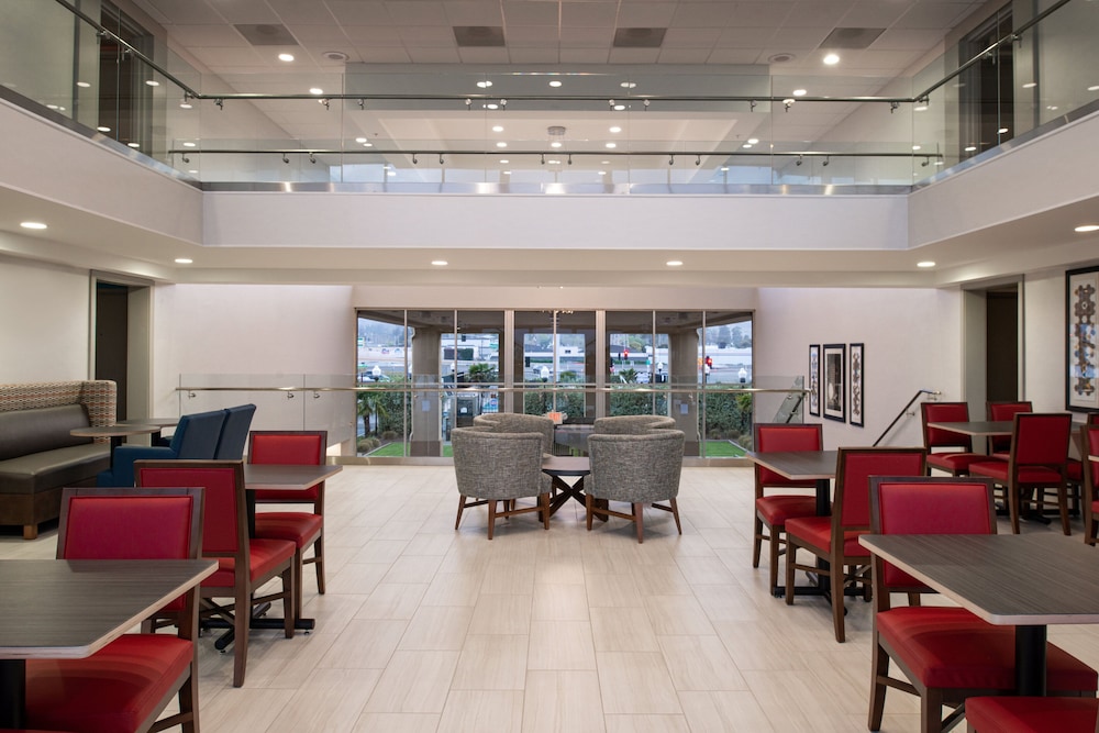 Holiday Inn Express San Francisco Airport South 41/52