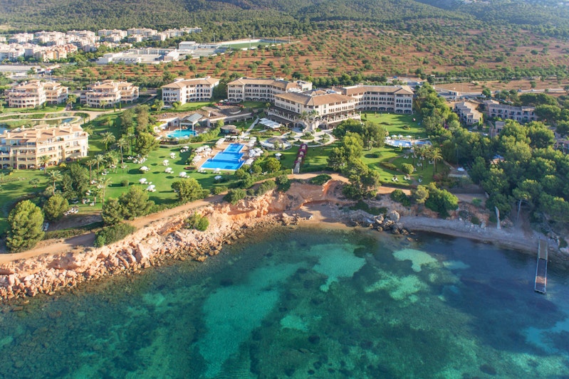 St Regis Mardavall Mallorca Resort 48/50