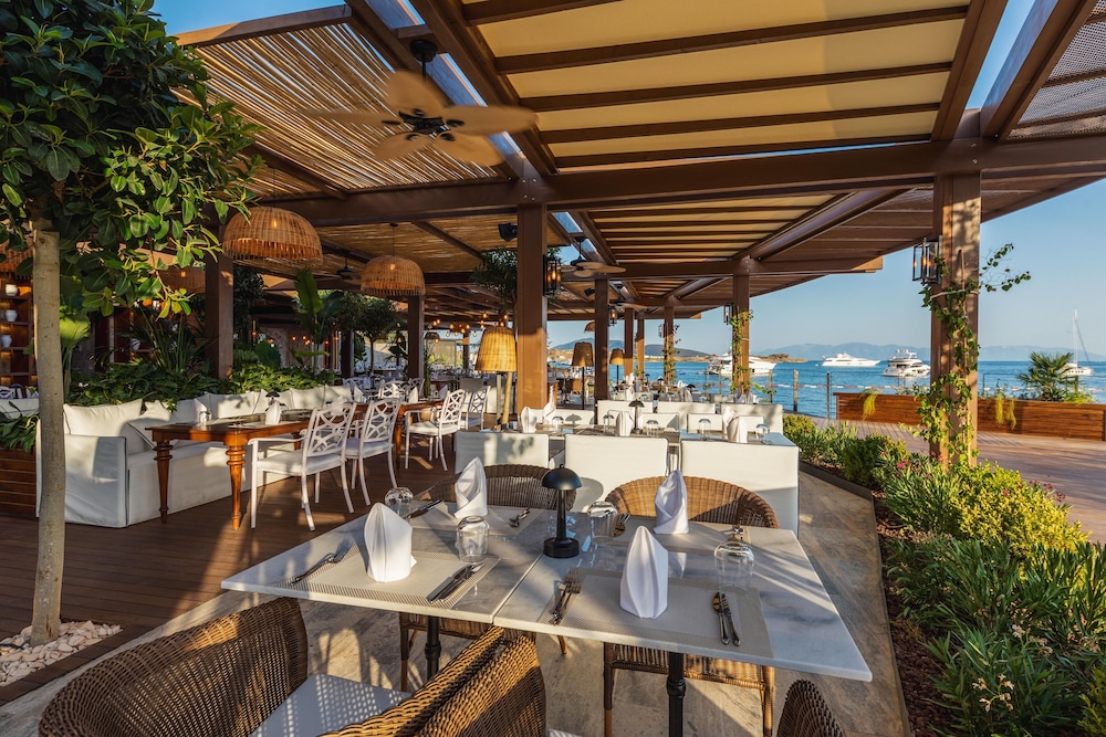 The Norm Le Chic Bodrum 60/75