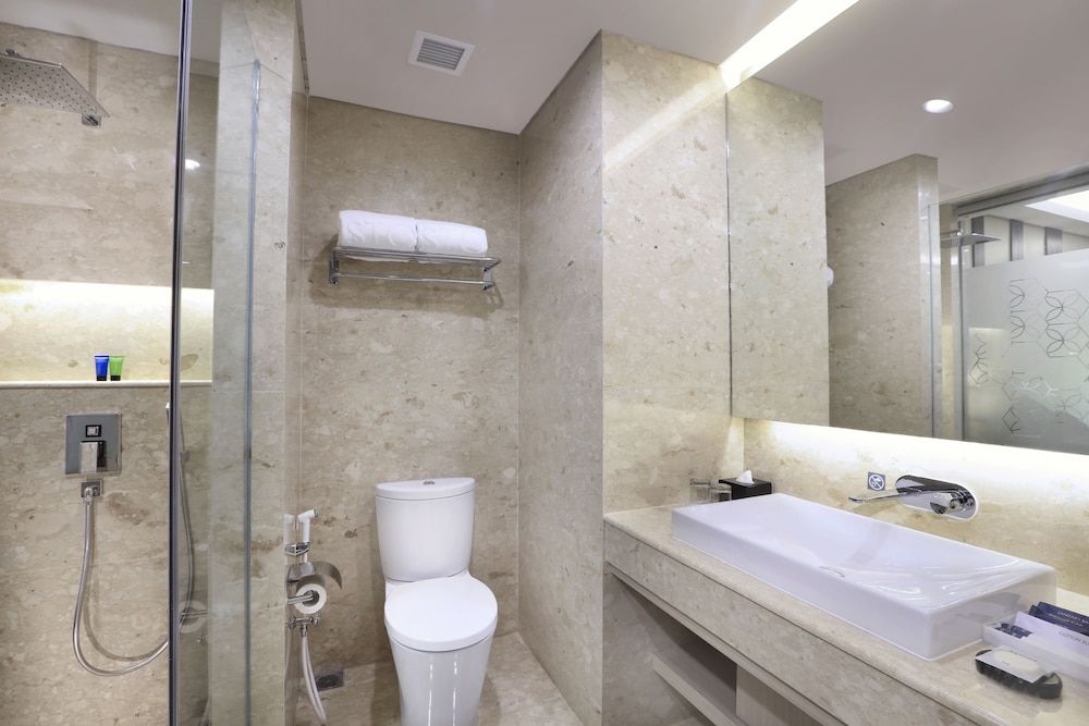 Aston Kartika Grogol Hotel and Conference Center 40/42