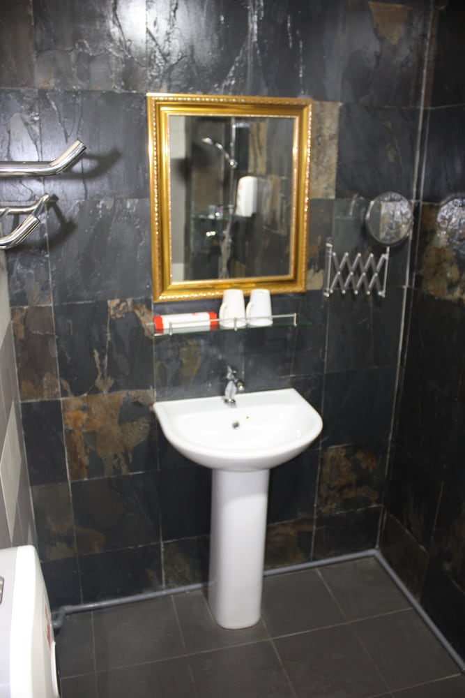 HOTE123 46/50
