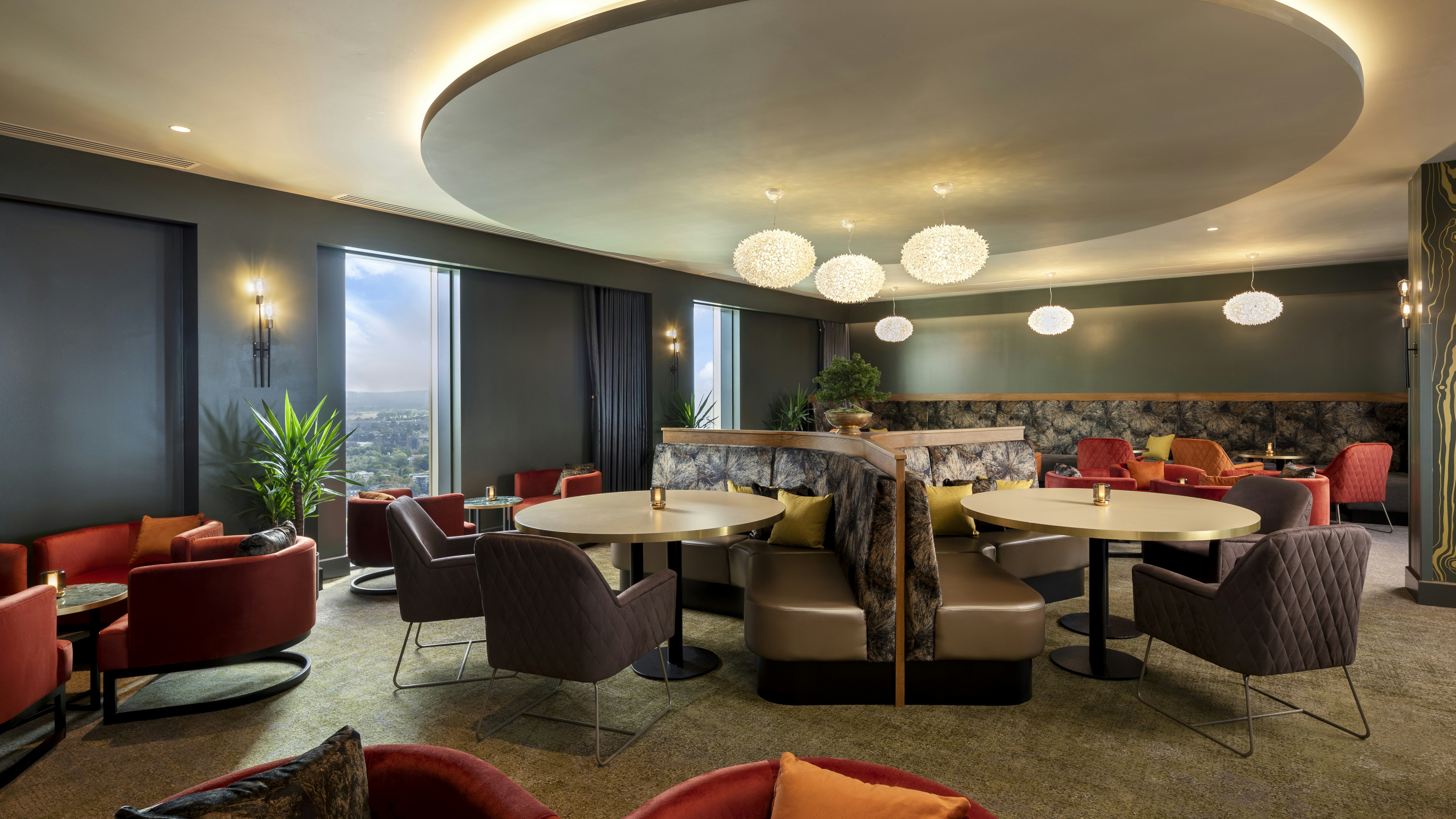 Hilton Woking 22/48