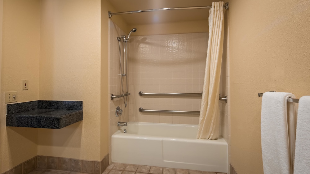 Best Western Cordelia Inn 13/27