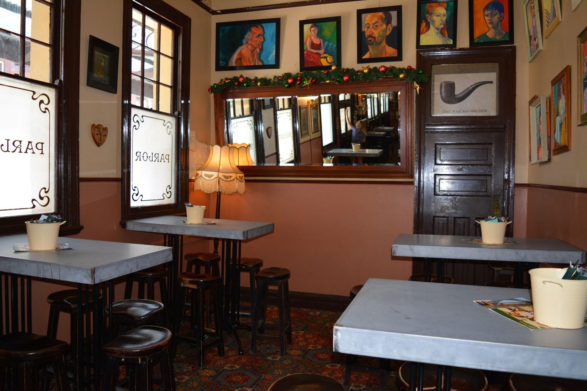 AUSTRALIAN HERITAGE HOTEL 37/53