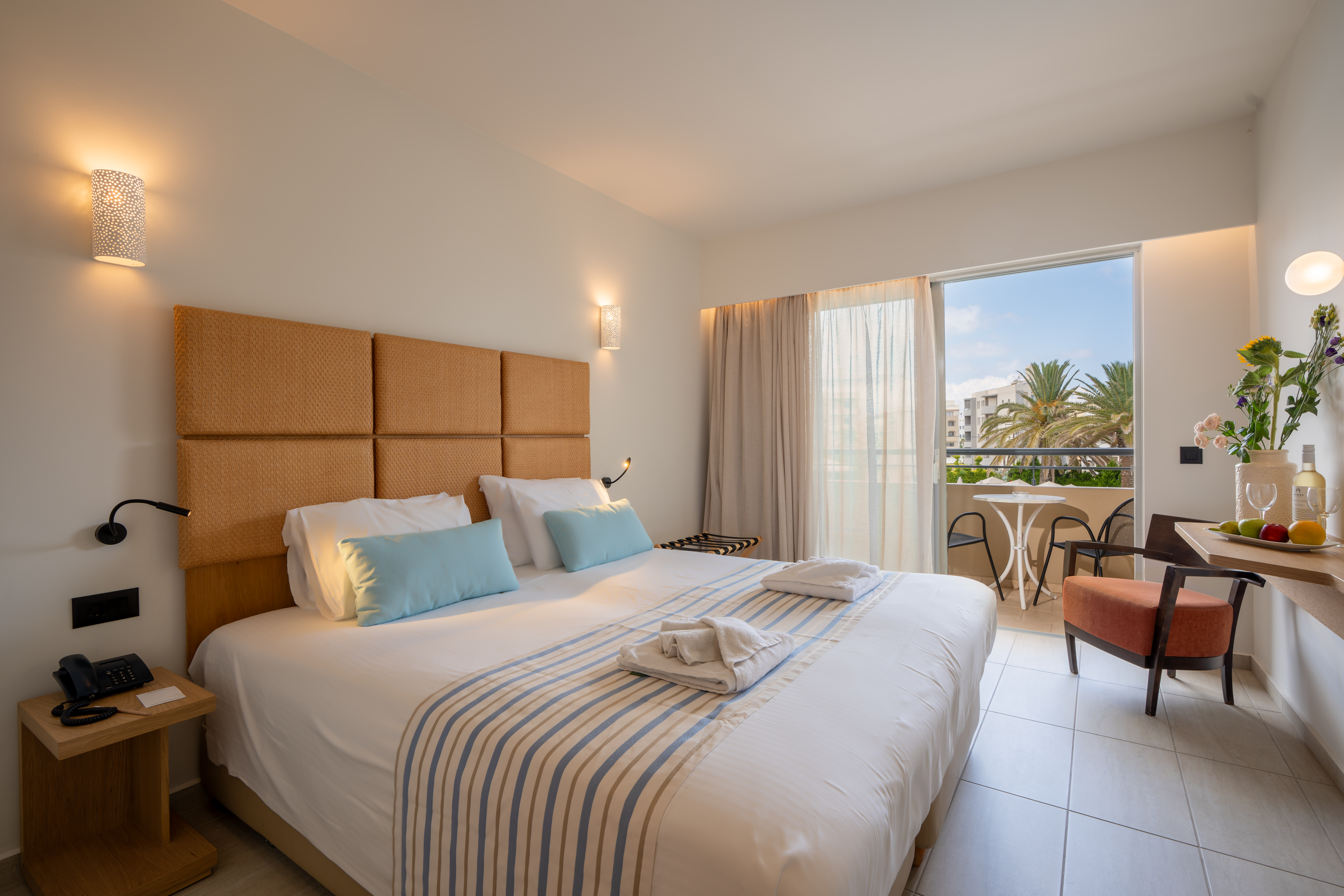 Deluxe, Double Bed, Pool View