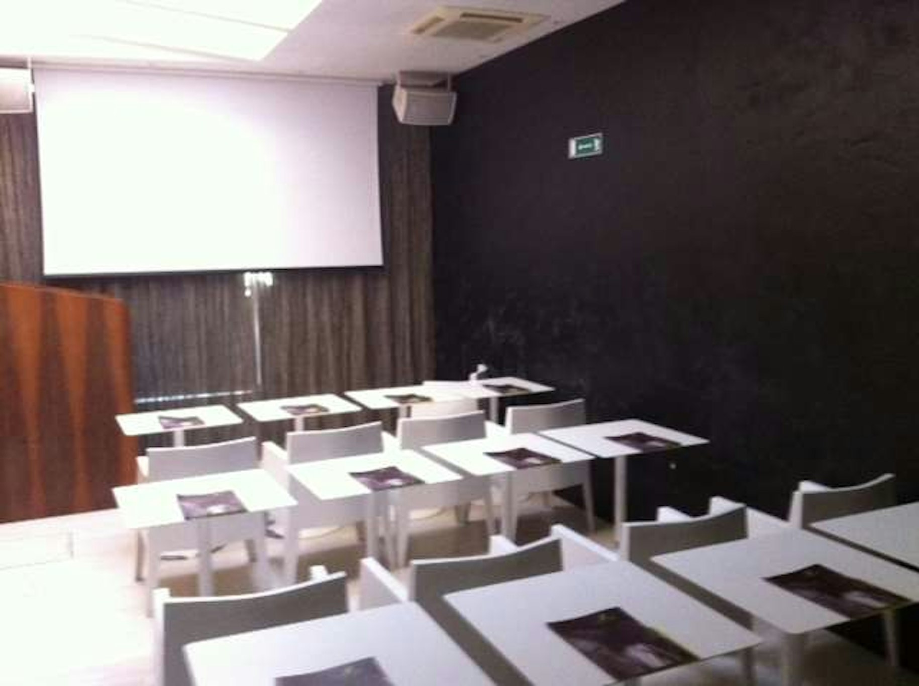 Hotel Select Suites & Spa 53/56