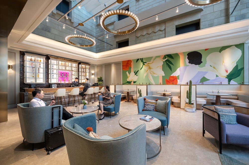 Mercure Shanghai Jinqiao 34/48