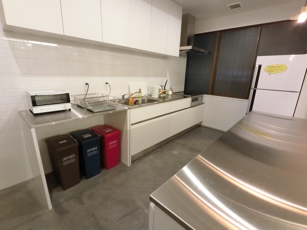 White Hostel Shinsaibashi 4/50