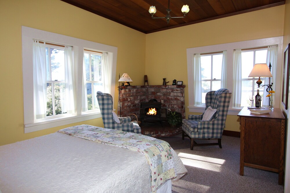 Joshua Grindle Inn 15/64