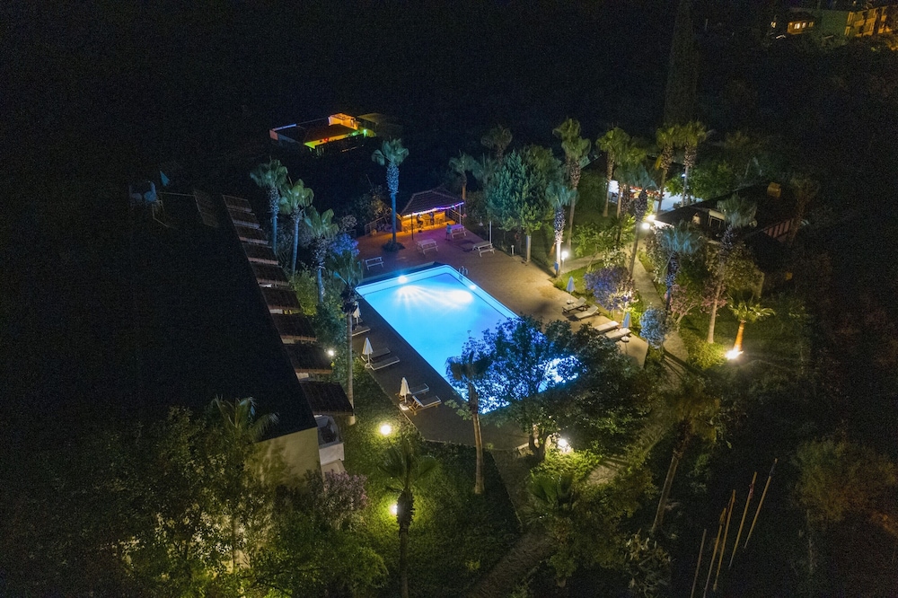 Xanthos Boutique Hotel Patara 57/63