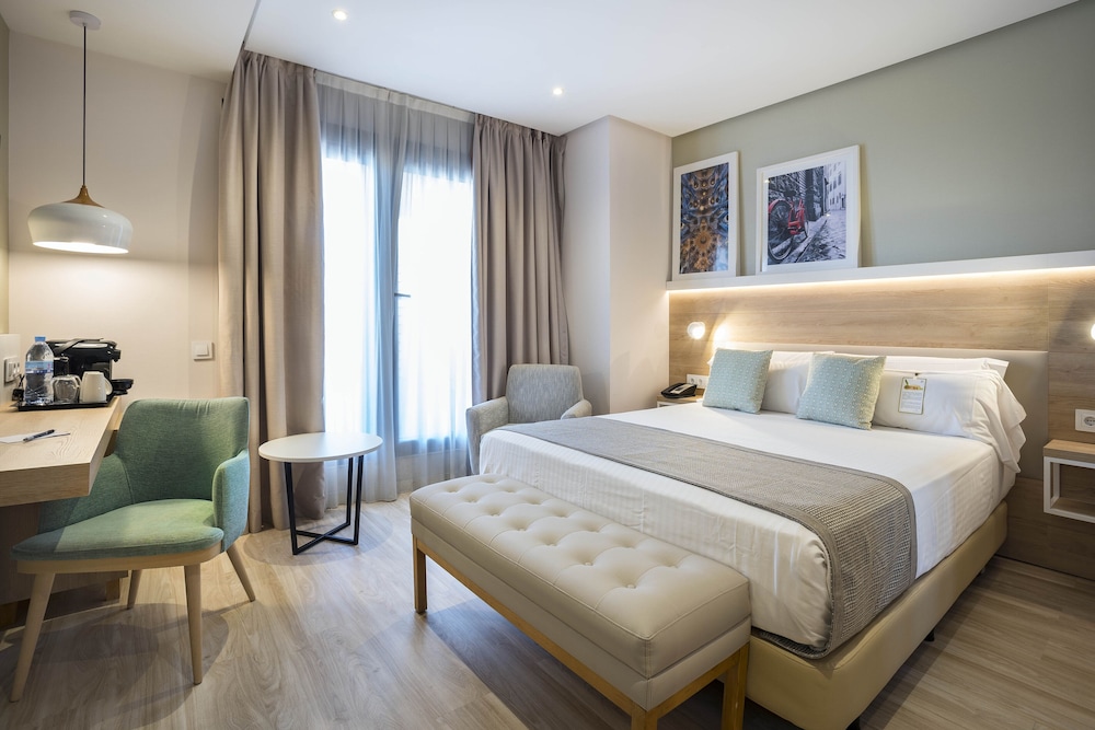 ZT The Golden Hotel Barcelona 4/32