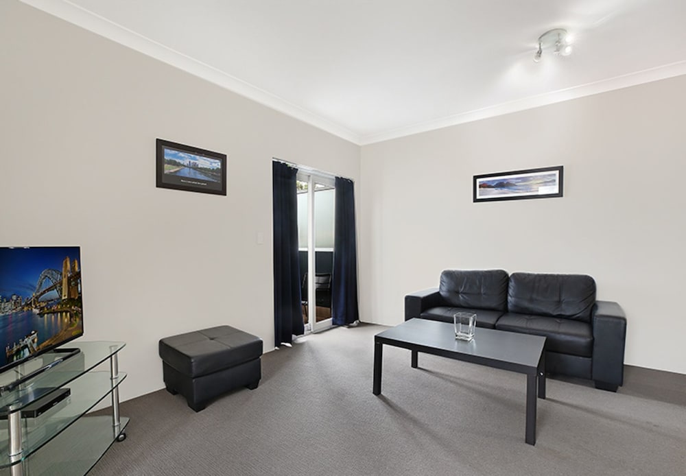 Sydney Airport Suites 36/50