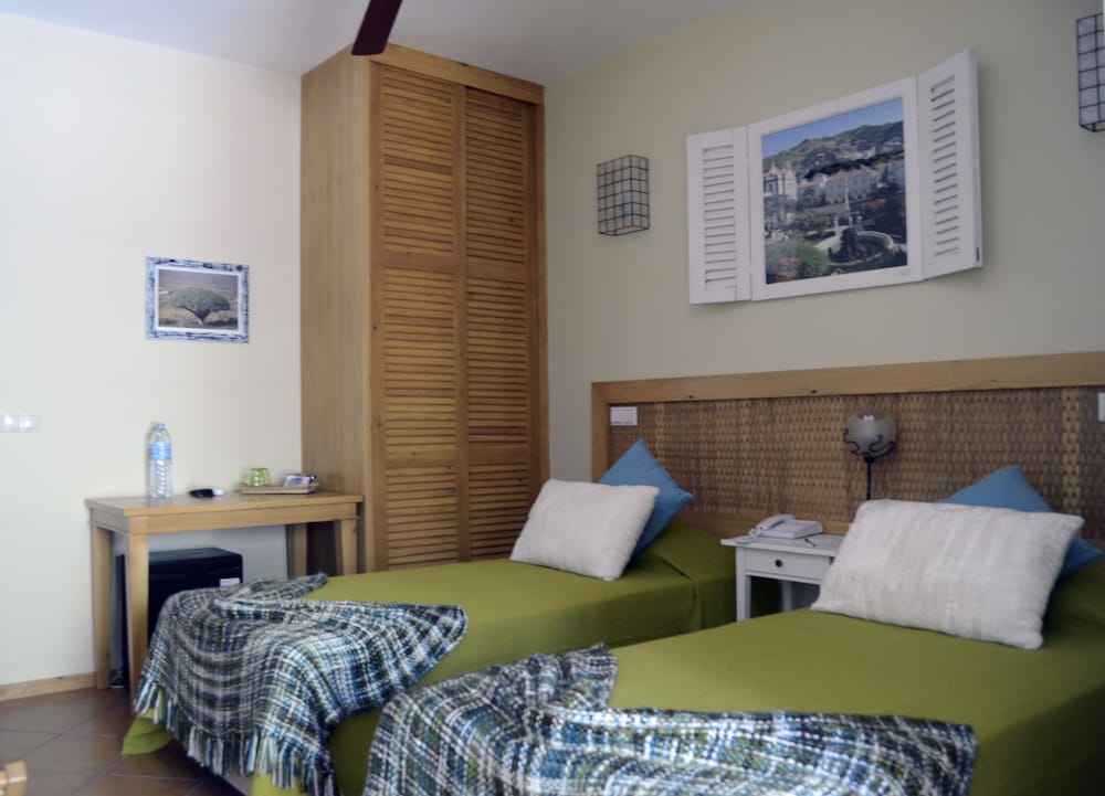 Kiras Boutique Hotel 50/71