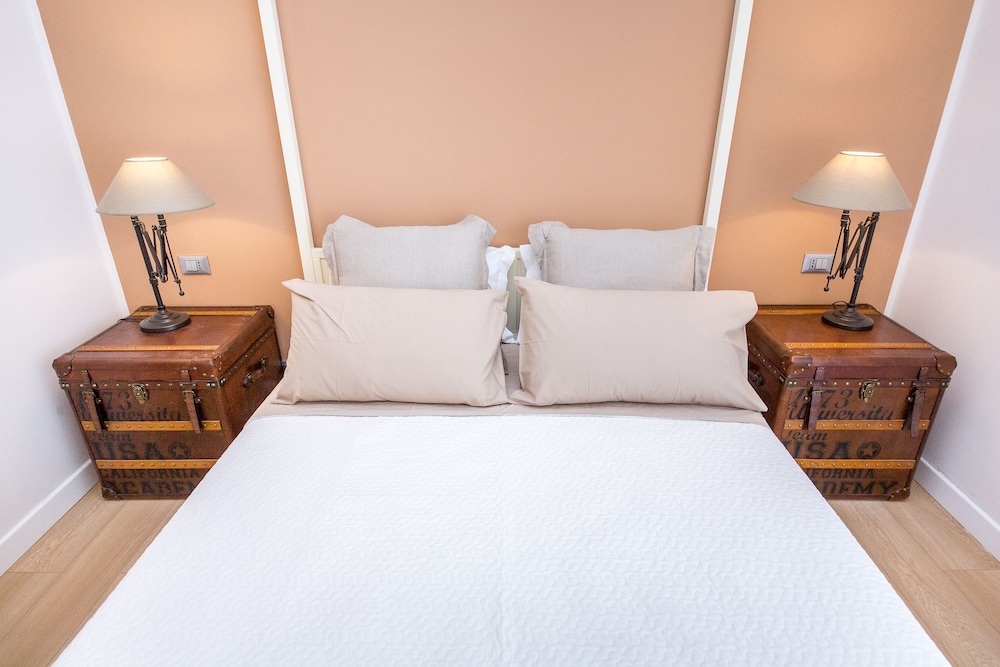 Suite 136 Luxury Rooms 14/50