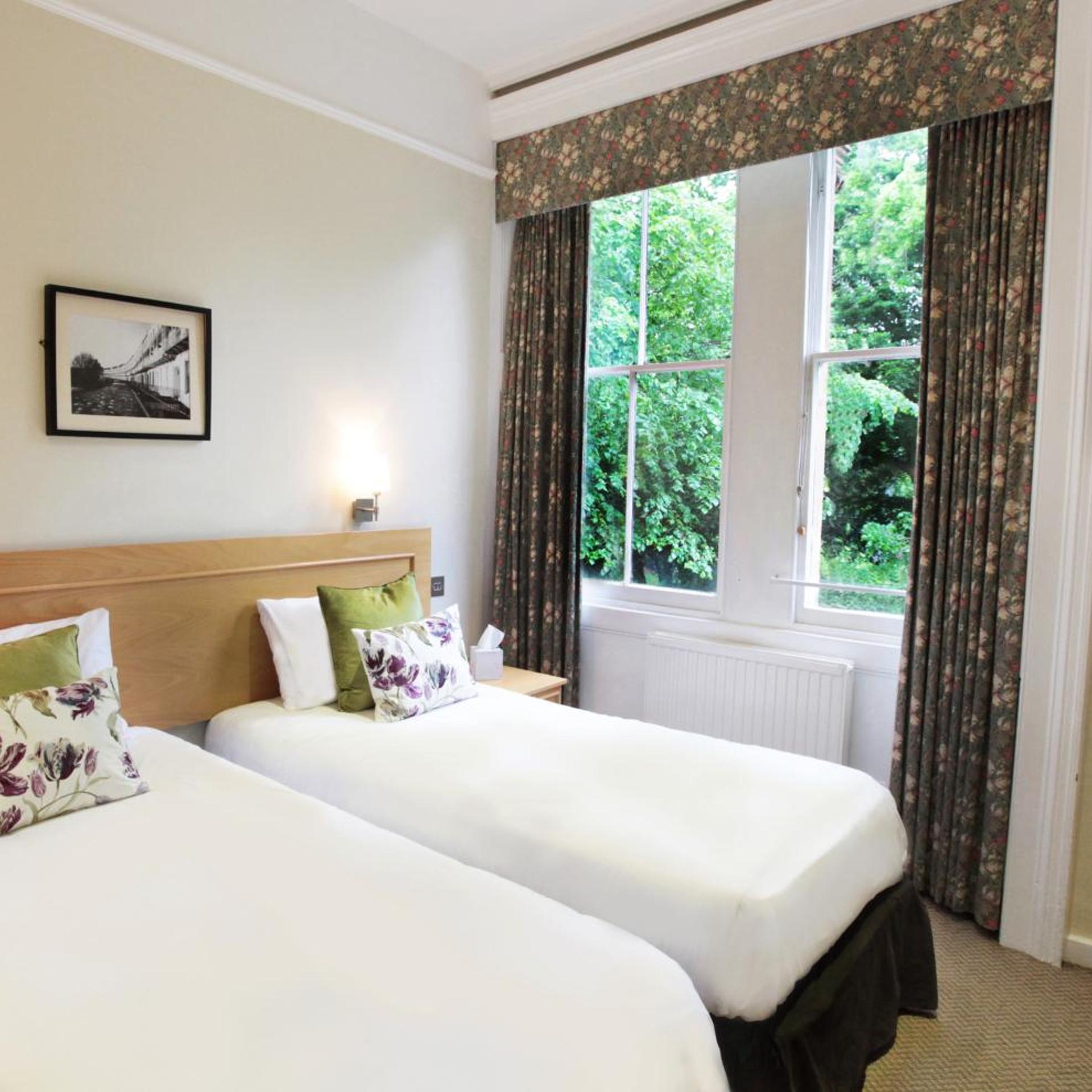 Room, Twin Beds