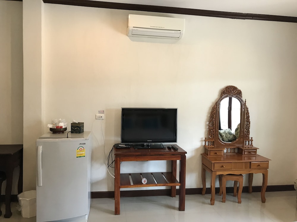 Baan Ruankaew Resort 12/18
