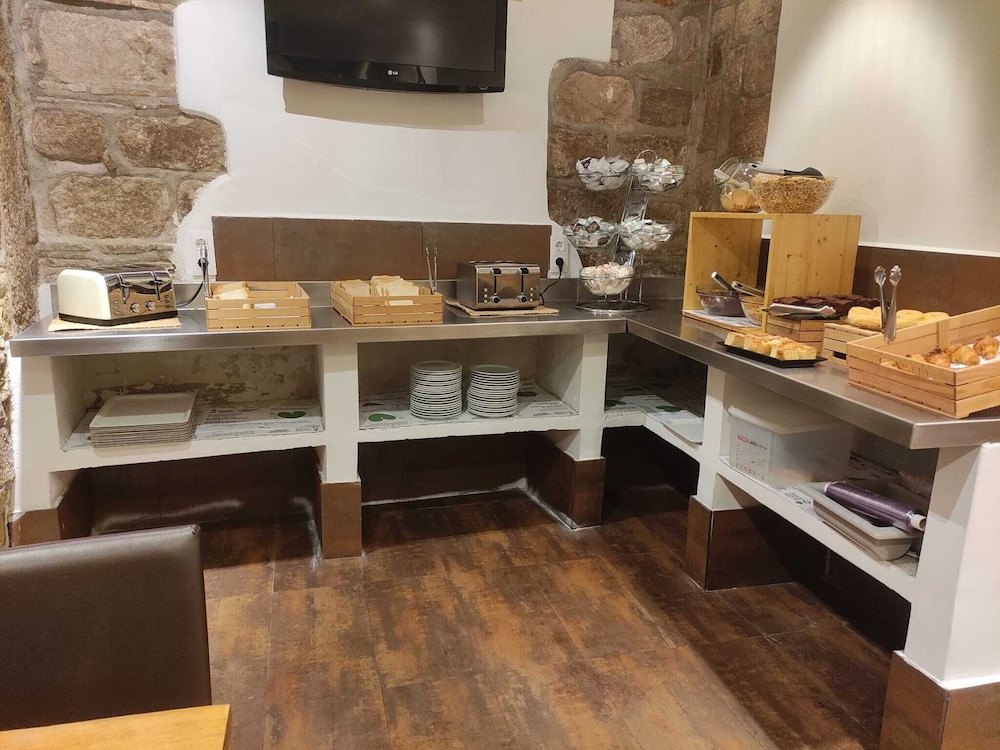 Hostal Fernando 53/55