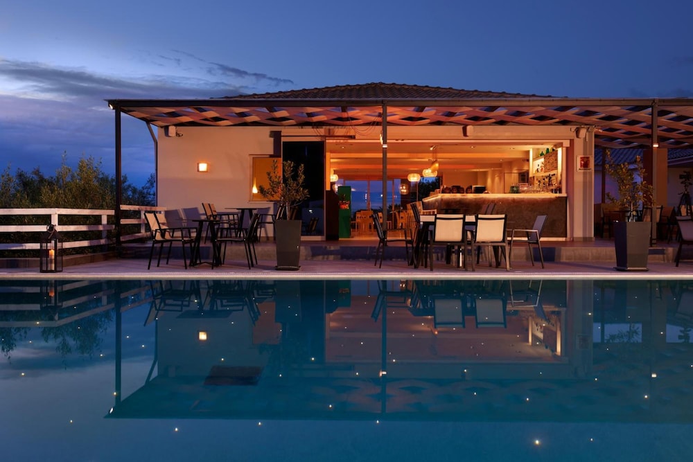 Altamar Hotel in ISTIAIA-AIDIPSOS