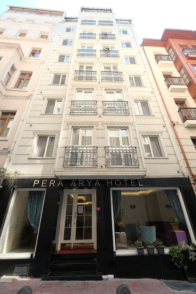 Pera Arya Hotel 6/71