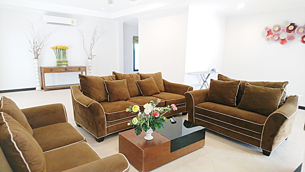 Thiva Pool Villa Hua Hin 53/68