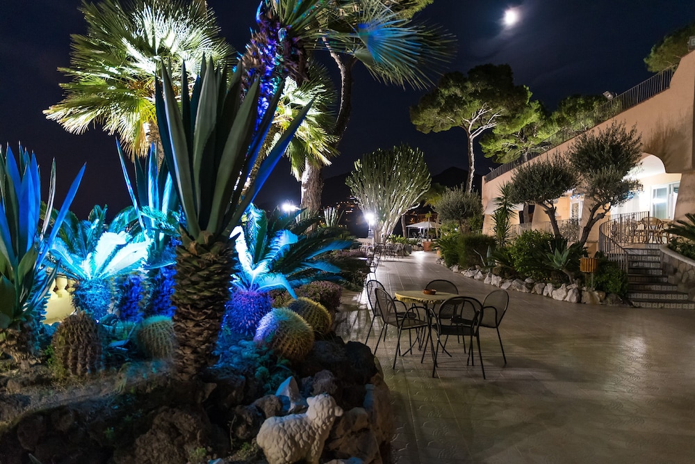 Hotel Terme Beach Cristallo Palace 47/50