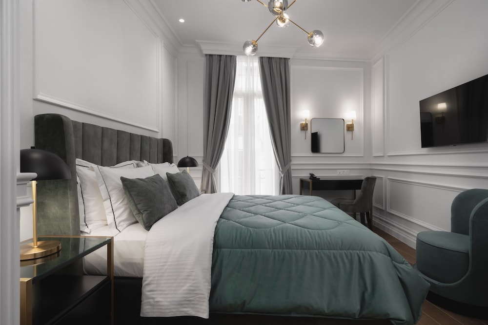 جناح سوبيريور بسرير كوين، Praxitelous Luxury Suites 2/10