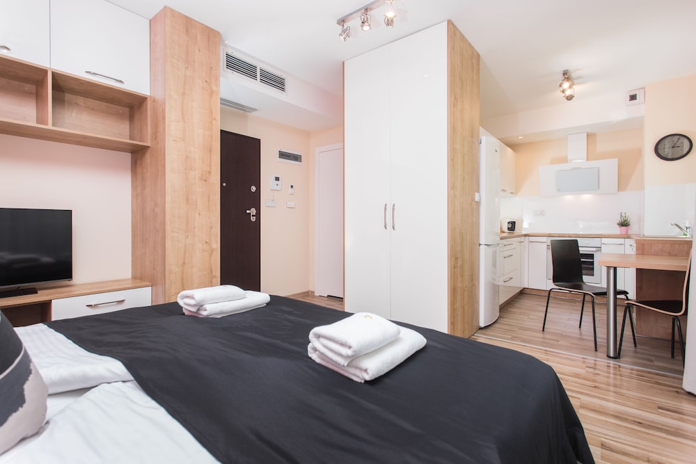 InPoint Smart Apartments 28/73