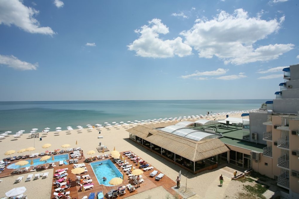 Albena Beach Club 44/50