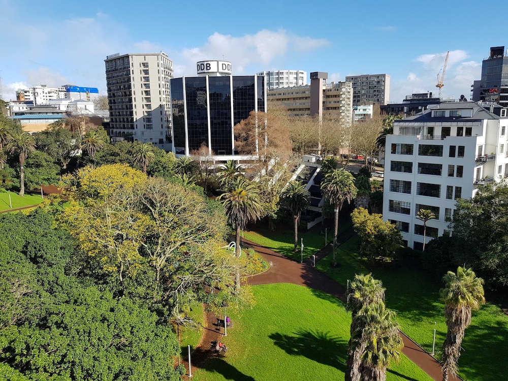 Quest Auckland 53/56