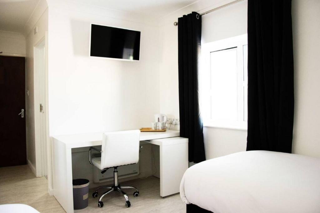 OYO Belvoir Hotel 22/39