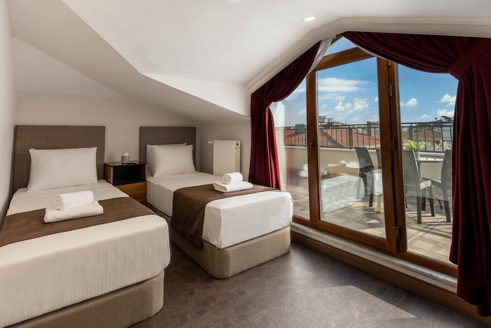 2 BEDROOMS, LUXURY, APARTMENT