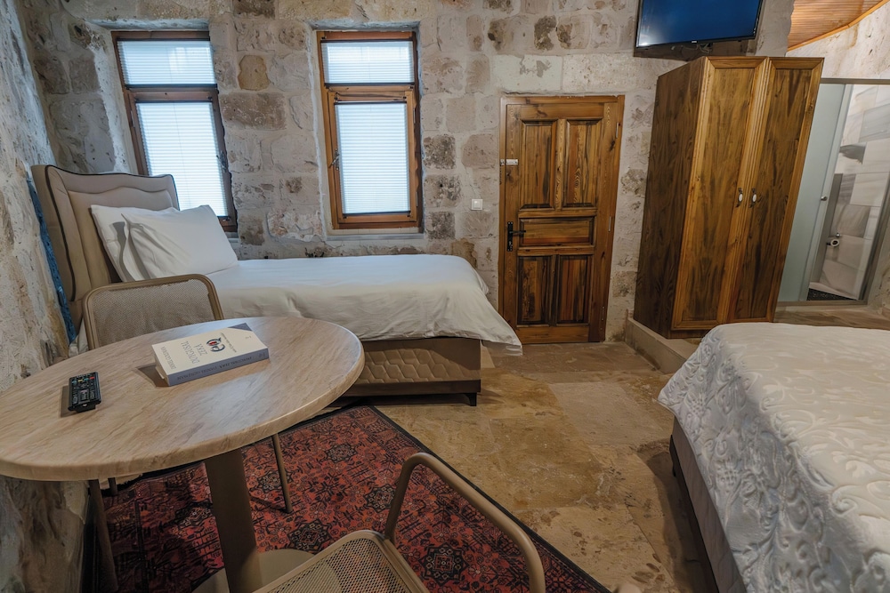 Belenus Cave Hotel 19/50