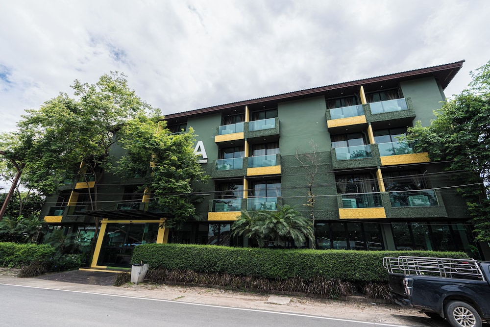 A Hotel Budget 6/61
