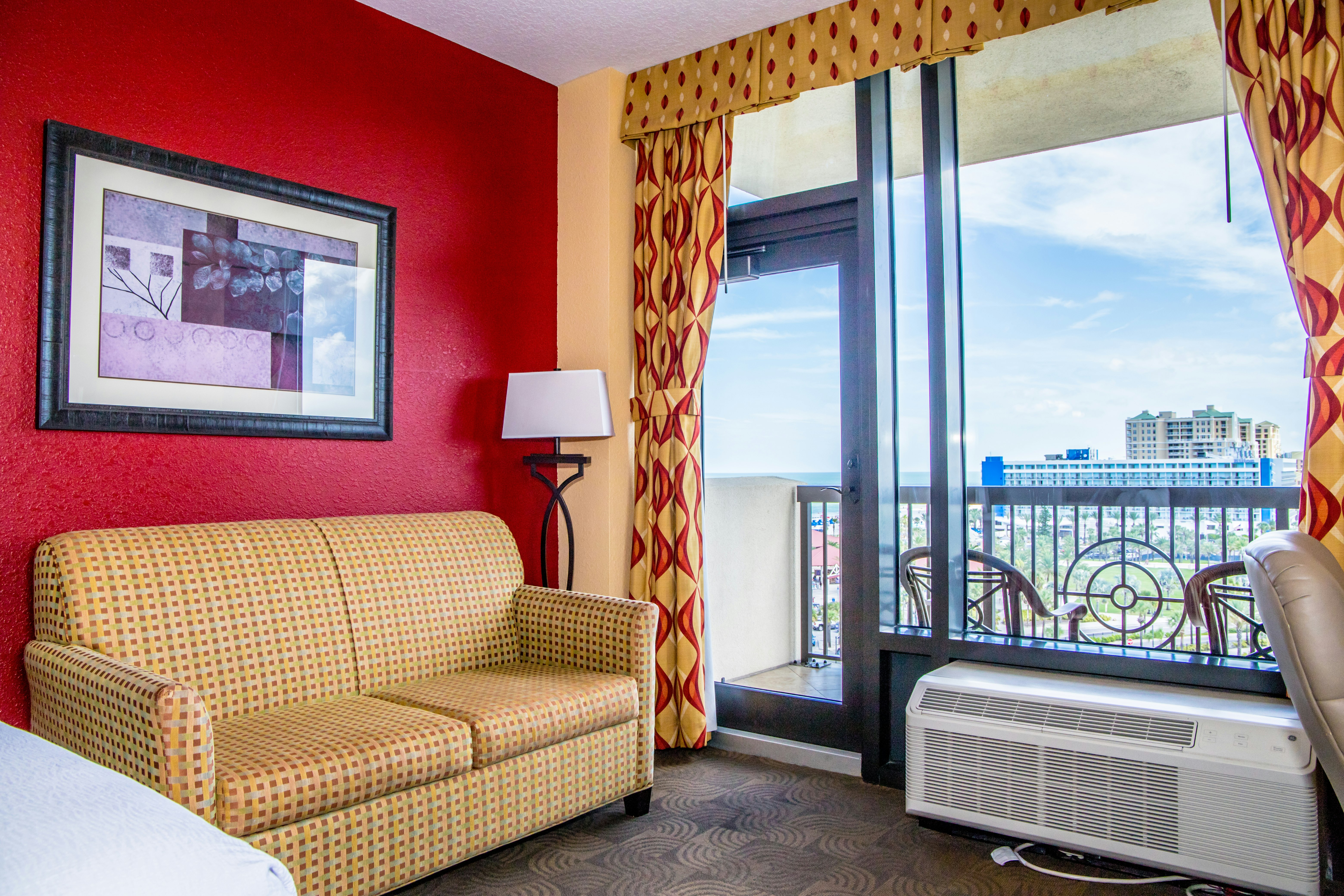 Pier House 60 Marina Hotel 44/67