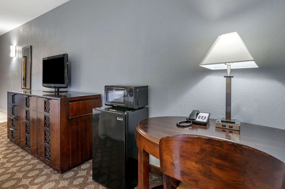 Econo Lodge Lafayette 50/57