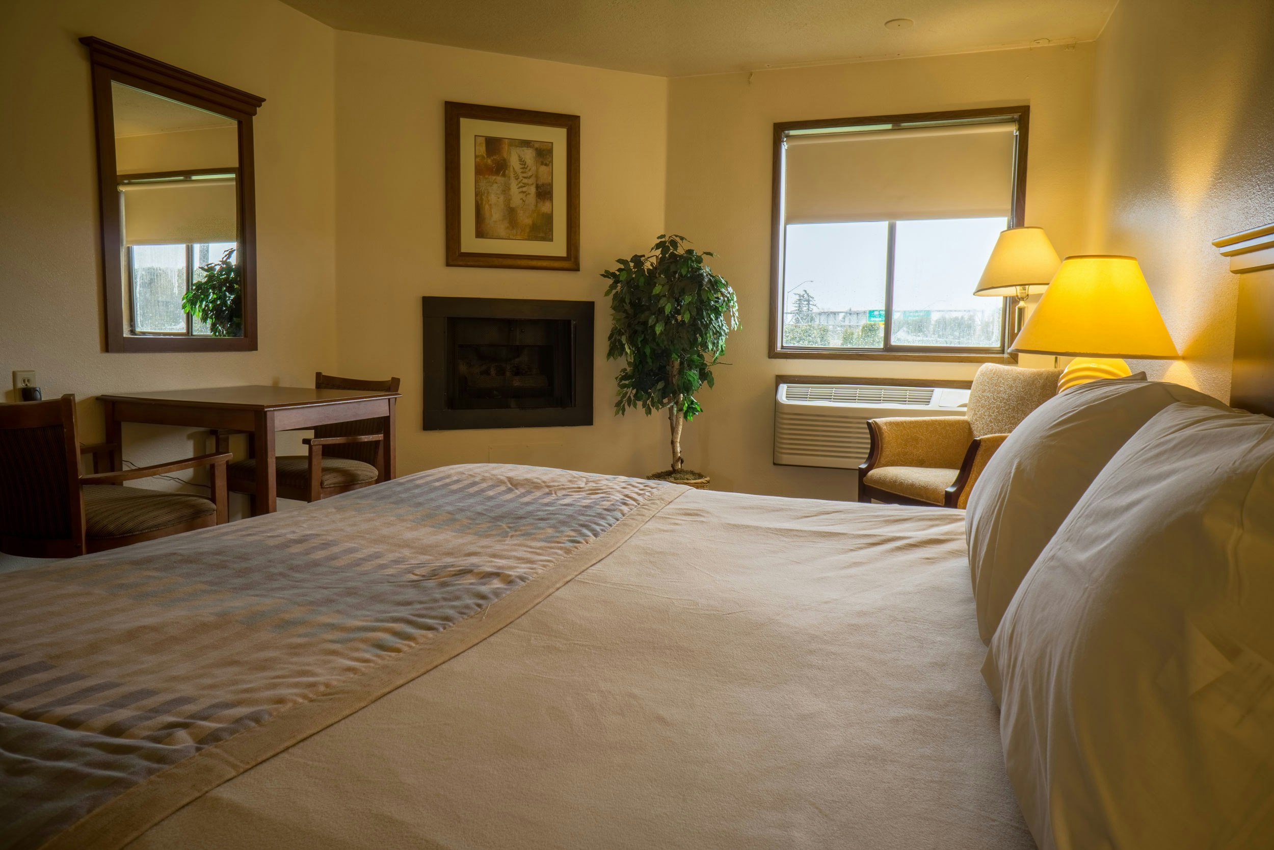 Sunnyside Inn & Suites 9/52