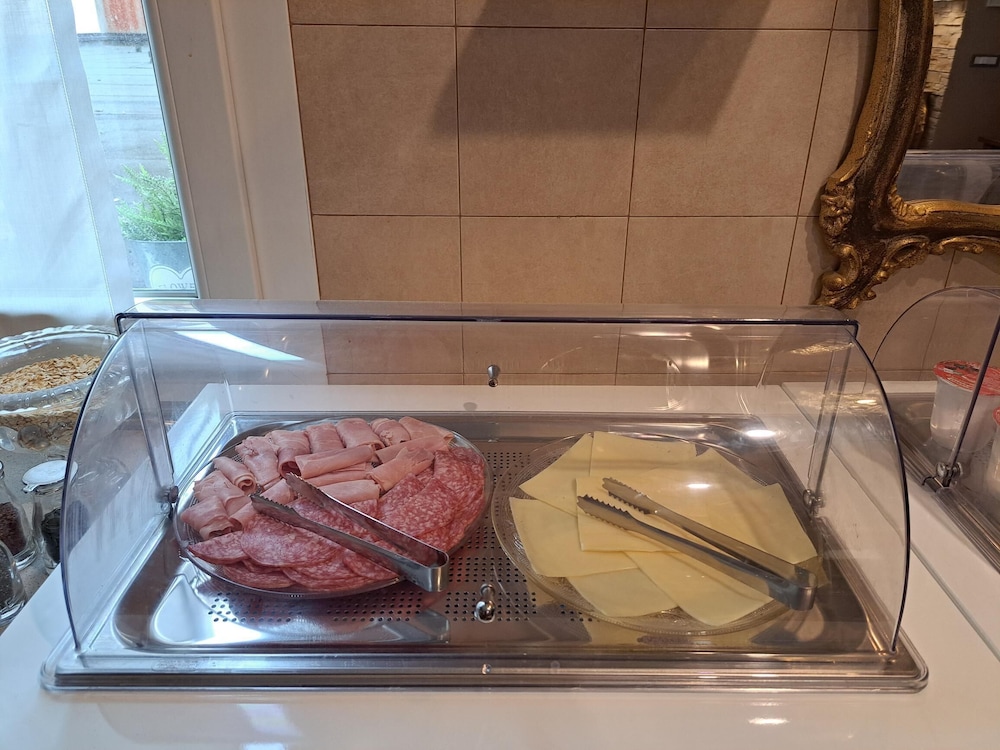 051B&B Room & Breakfast 13/50