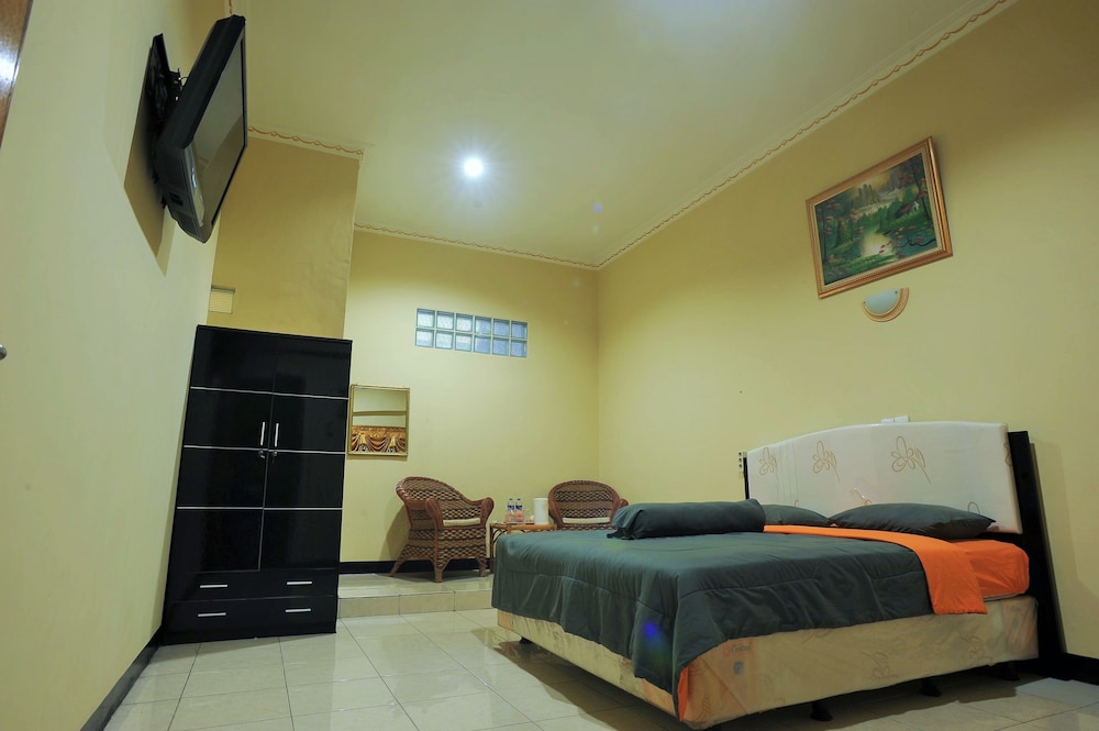 Hotel Ramayana Garut 18/50