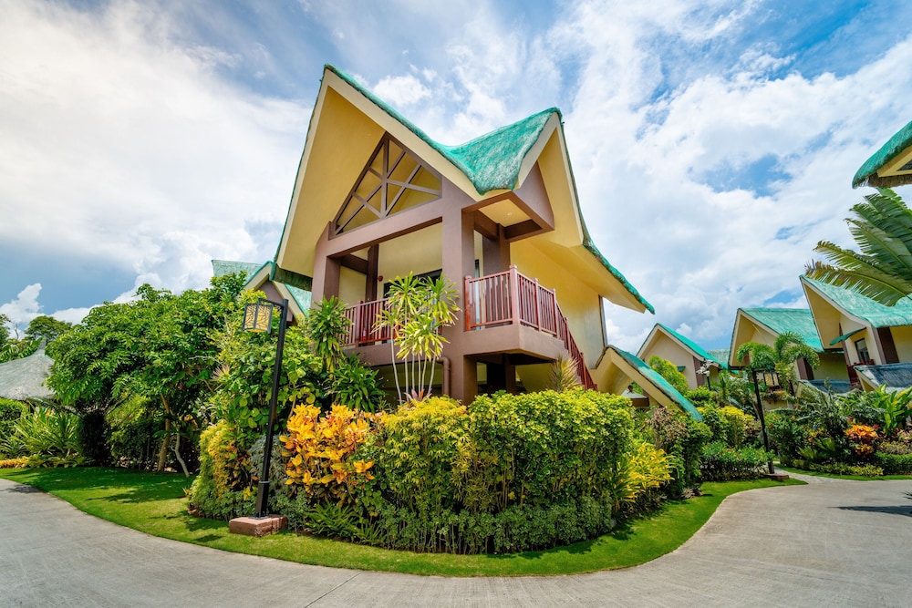 H Resort Bohol – The Coral Cliff by SMS Hospitality 9/65