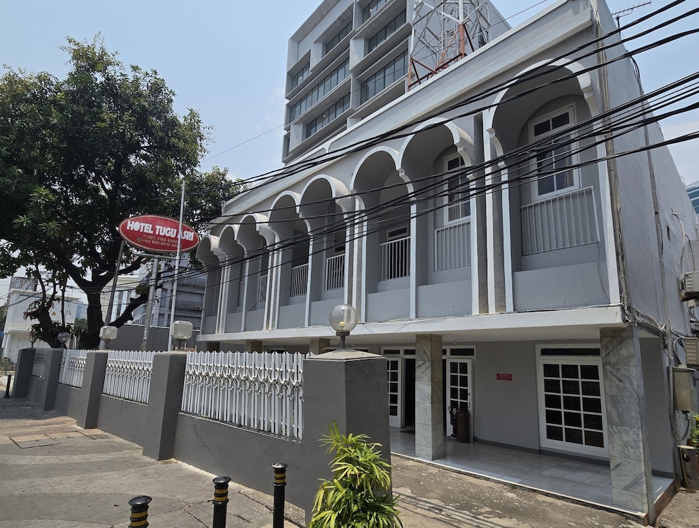 Hotel Tugu Asri 3/15