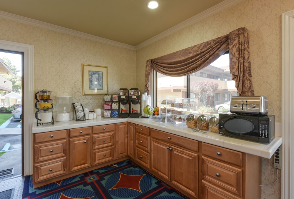 Signature Inn San Jose 41/58