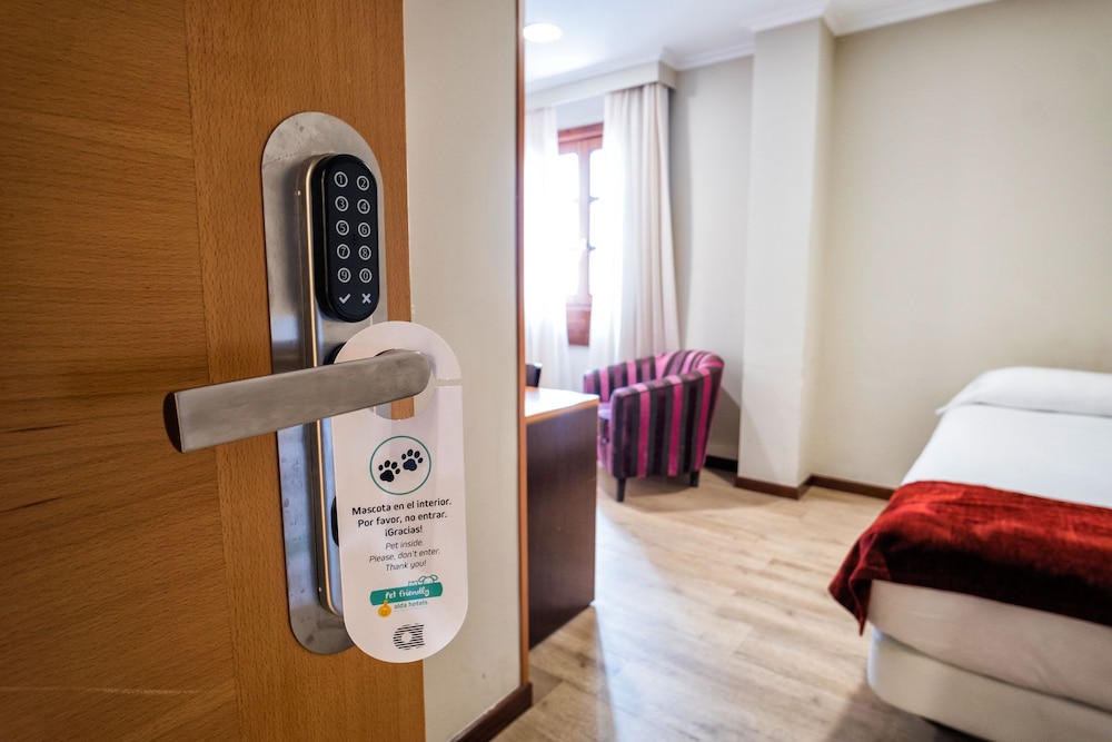 Hotel Alda Bonaval 25/42